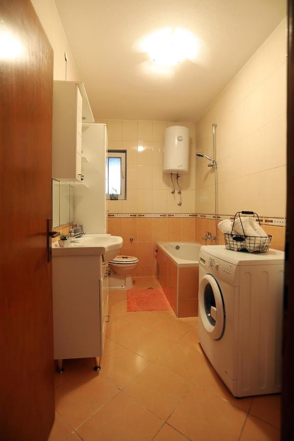 Stone Sun Apartment คาชเตลา ภายนอก รูปภาพ